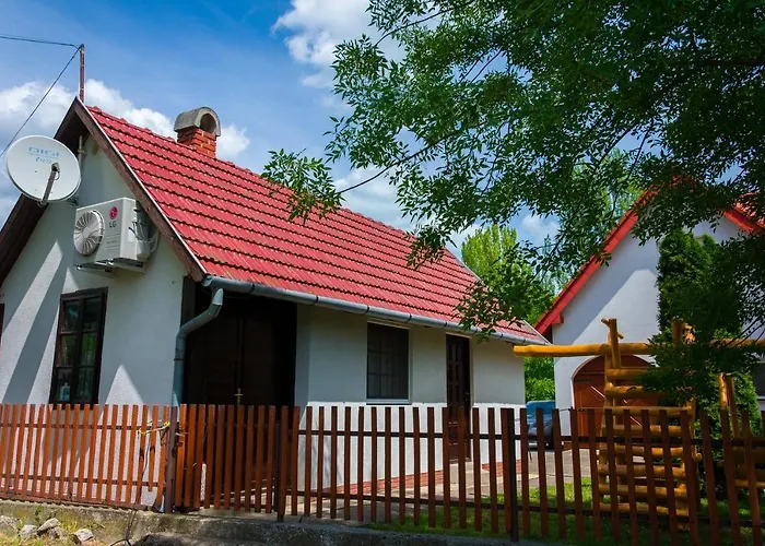 Apartment Huszar Vendeghaz Orvenyes