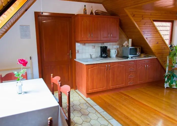 דירה Huszar Vendeghaz אורבייניאש