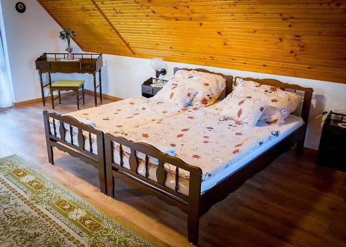 Huszar Vendeghaz * אורבייניאש