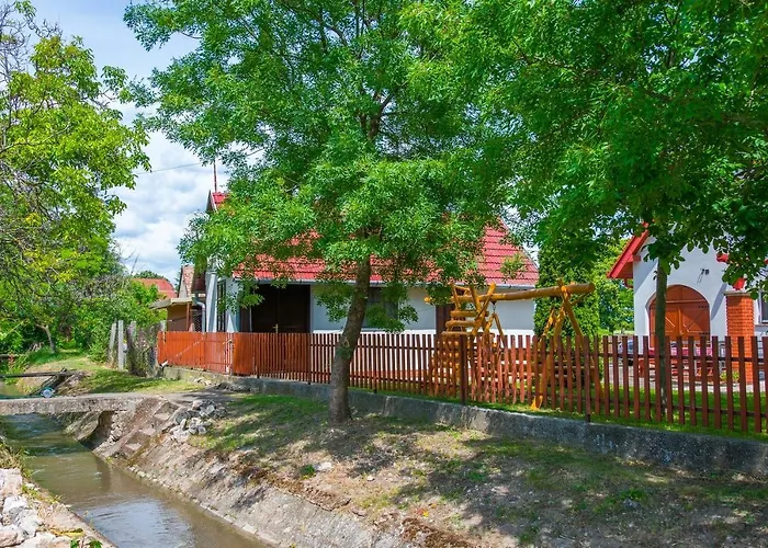 Apartment Huszar Vendeghaz Orvenyes